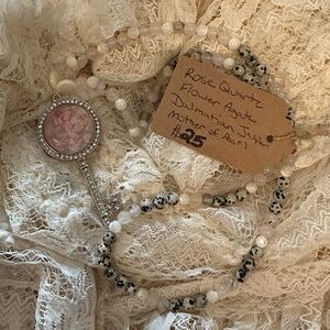 Pink Roses And Pearl Stretch Necklace (Rose Quartz, MOP, Flower Agate)